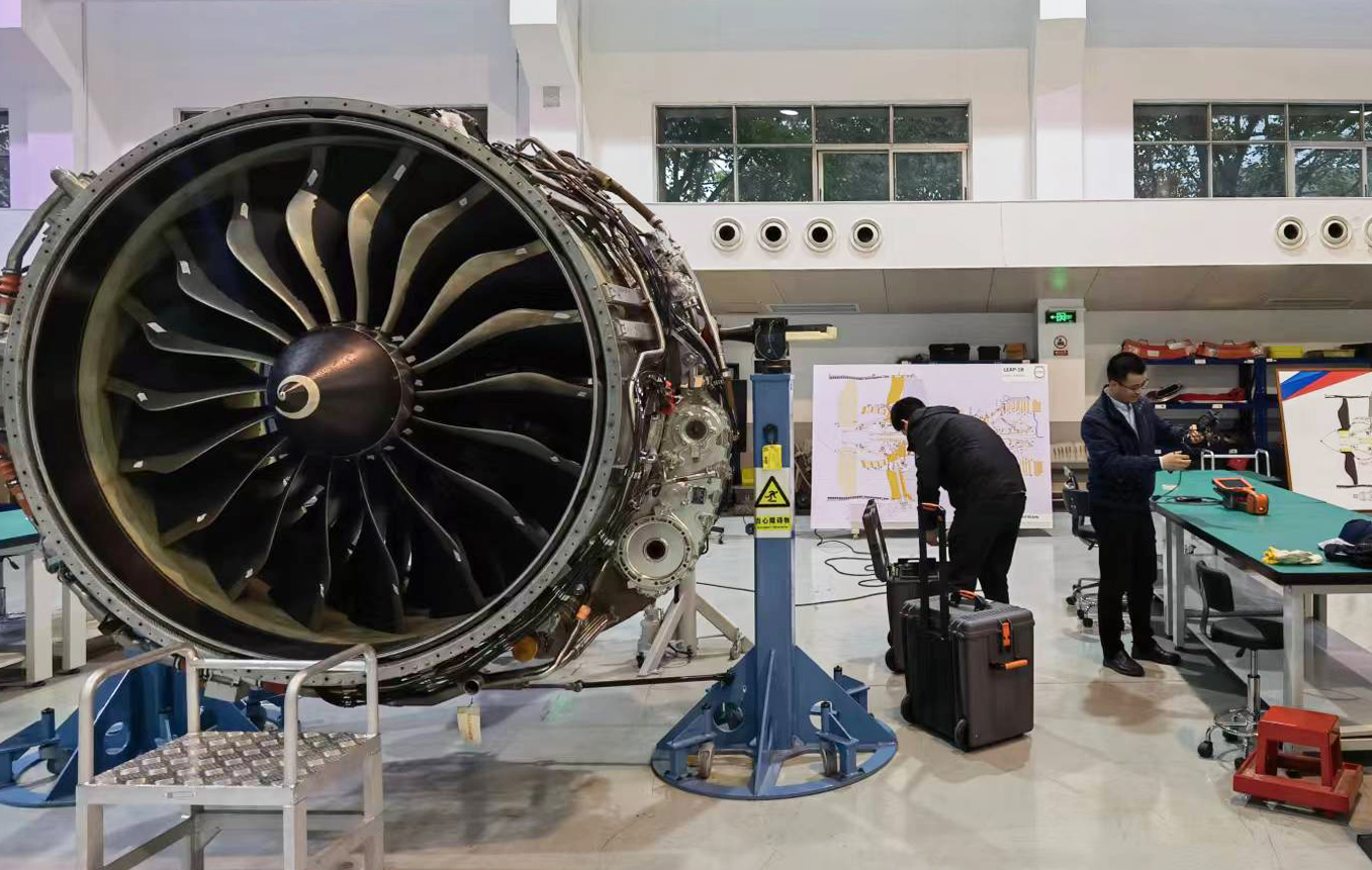 北京韋林公司定期為航空發動機維修培訓中心提供XLG4-MViQ發動機孔探儀的維護保養服務