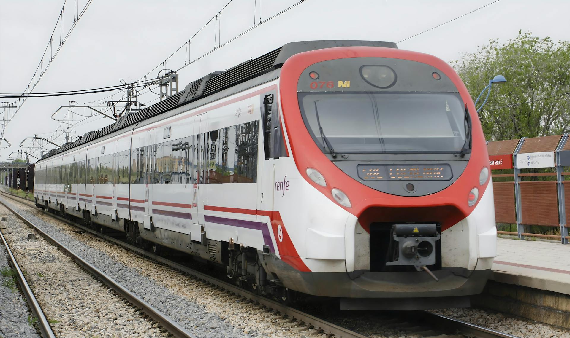 韋林Everest MVIQ+工業視頻內窺鏡在軌道車輛制動缸檢測中的應用